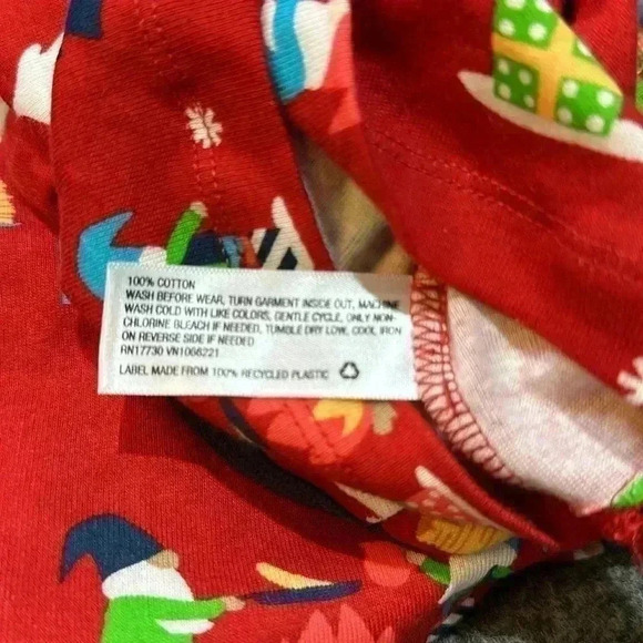 WONDERSHOP Red Gnome Christmas Long Sleeved Cotton Pajama Top Size L - Picture 4 of 4